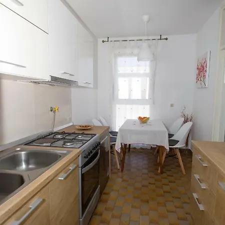 Apartman Leonard Apartman Póla