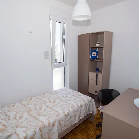 Apartman Leonard Apartman Póla