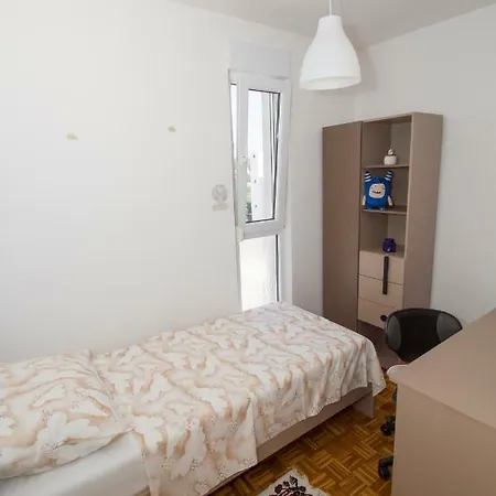 Apartman Leonard Póla