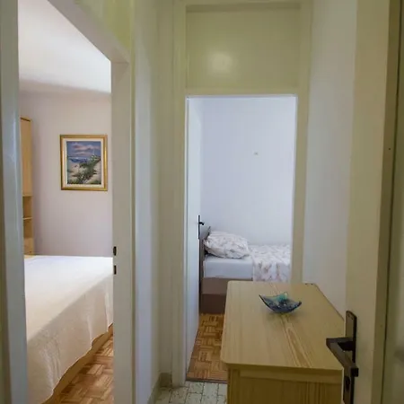 Apartman Leonard Póla